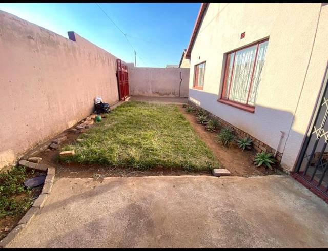 3 BEDROOM PROPERTY TO RENT IN MOHLAKENG